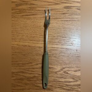 Vintage Ekco Keyhole Carving Fork. Hot Dog Fork. Green Plastic Handle 12"